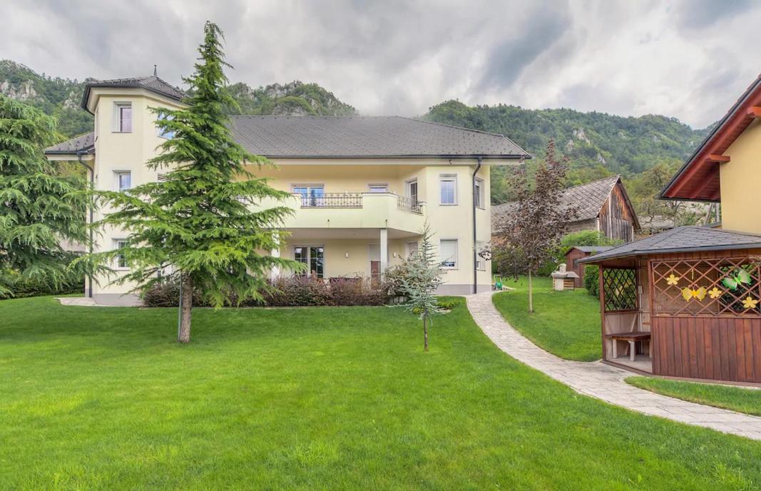 Zirovnica Alpine Apartments Marcella מראה חיצוני תמונה